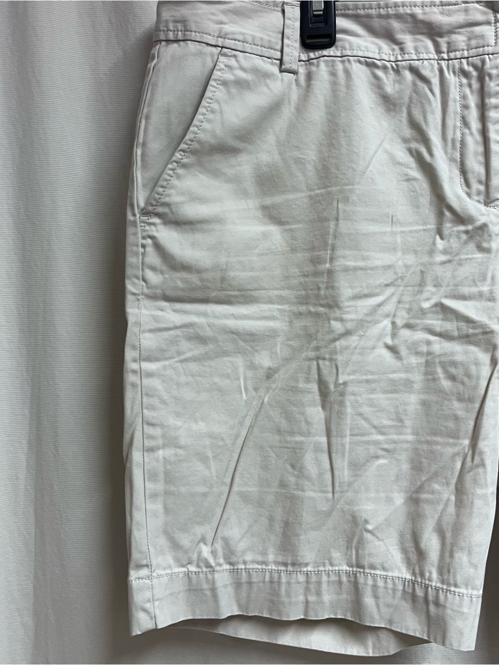 Lands' End Women Mid Rise Chino Shorts Size 16 Beige Classic Comfort - Picture 3 of 9